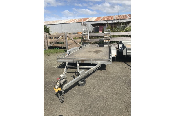 double_axle_trailer_with_ramps